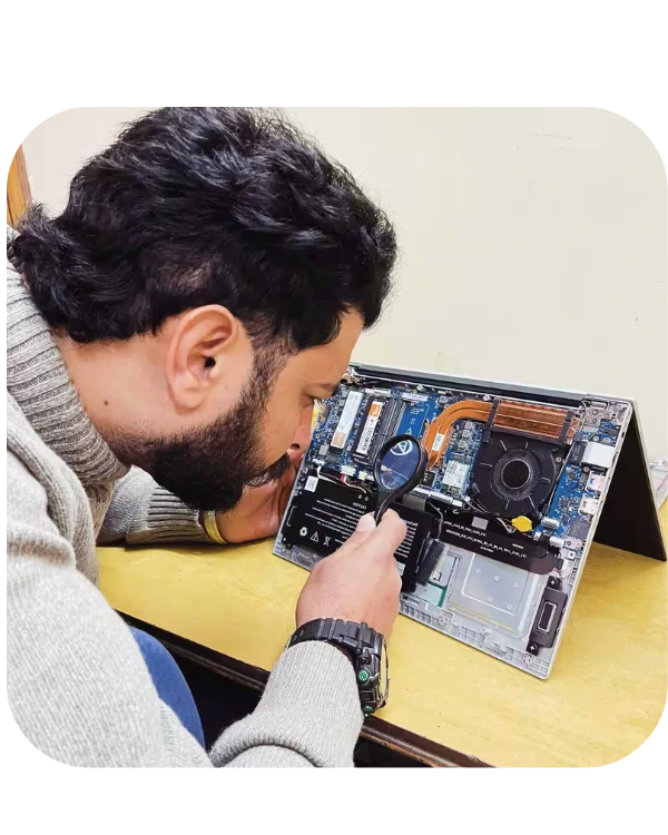 Mohammad, senior laptop repair technician with 20 years experience